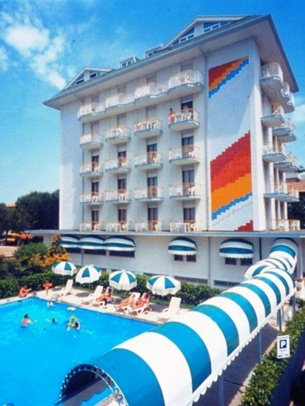 Hotel Maxi Heron 3*